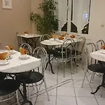 Acacia Hotel Paris